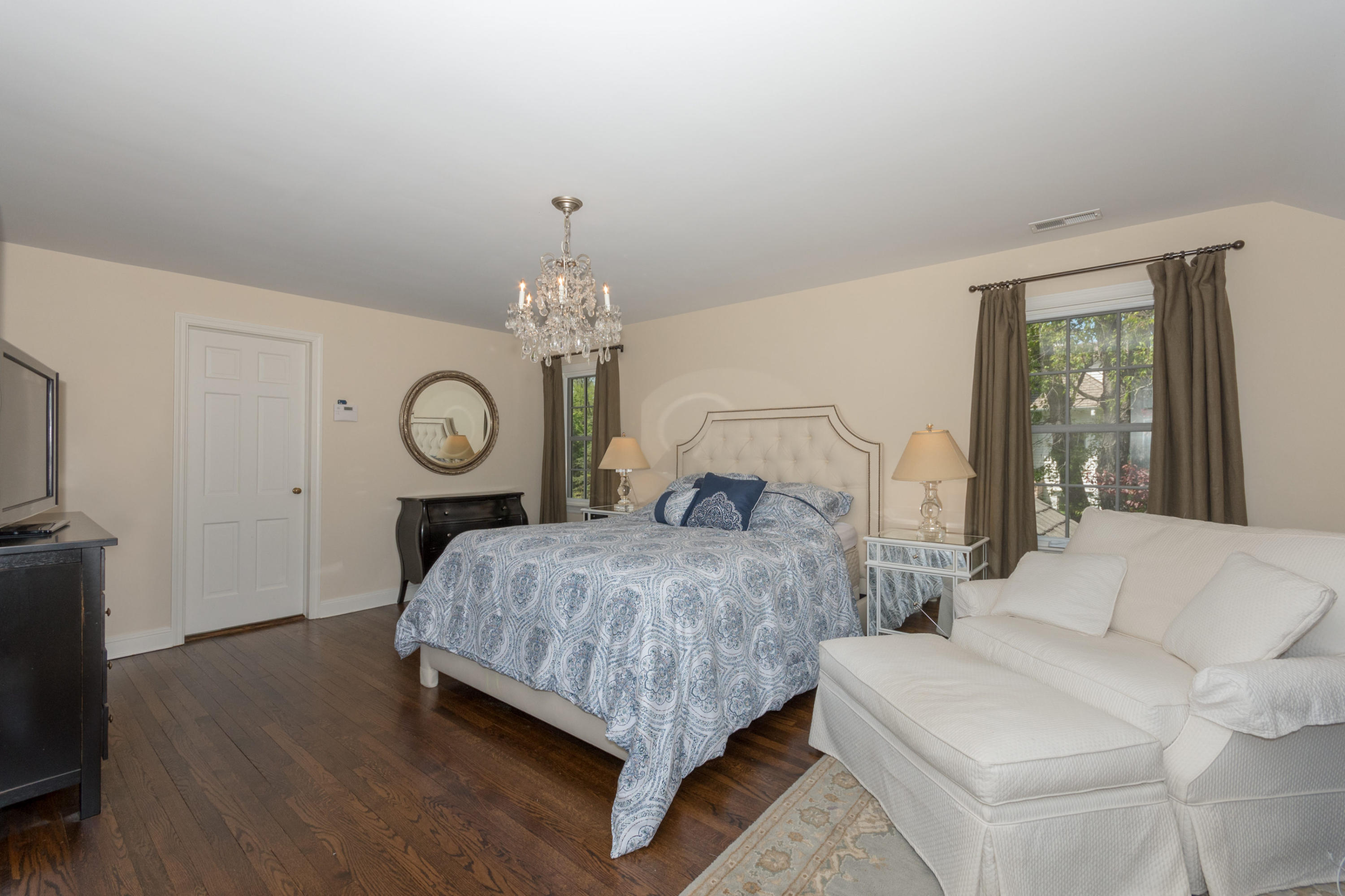 44 Leeuwarden Road Darien, CT 06820 - Photo 15 of 22 44 Leeuwarden Rd Darien CT-print-022-3-B