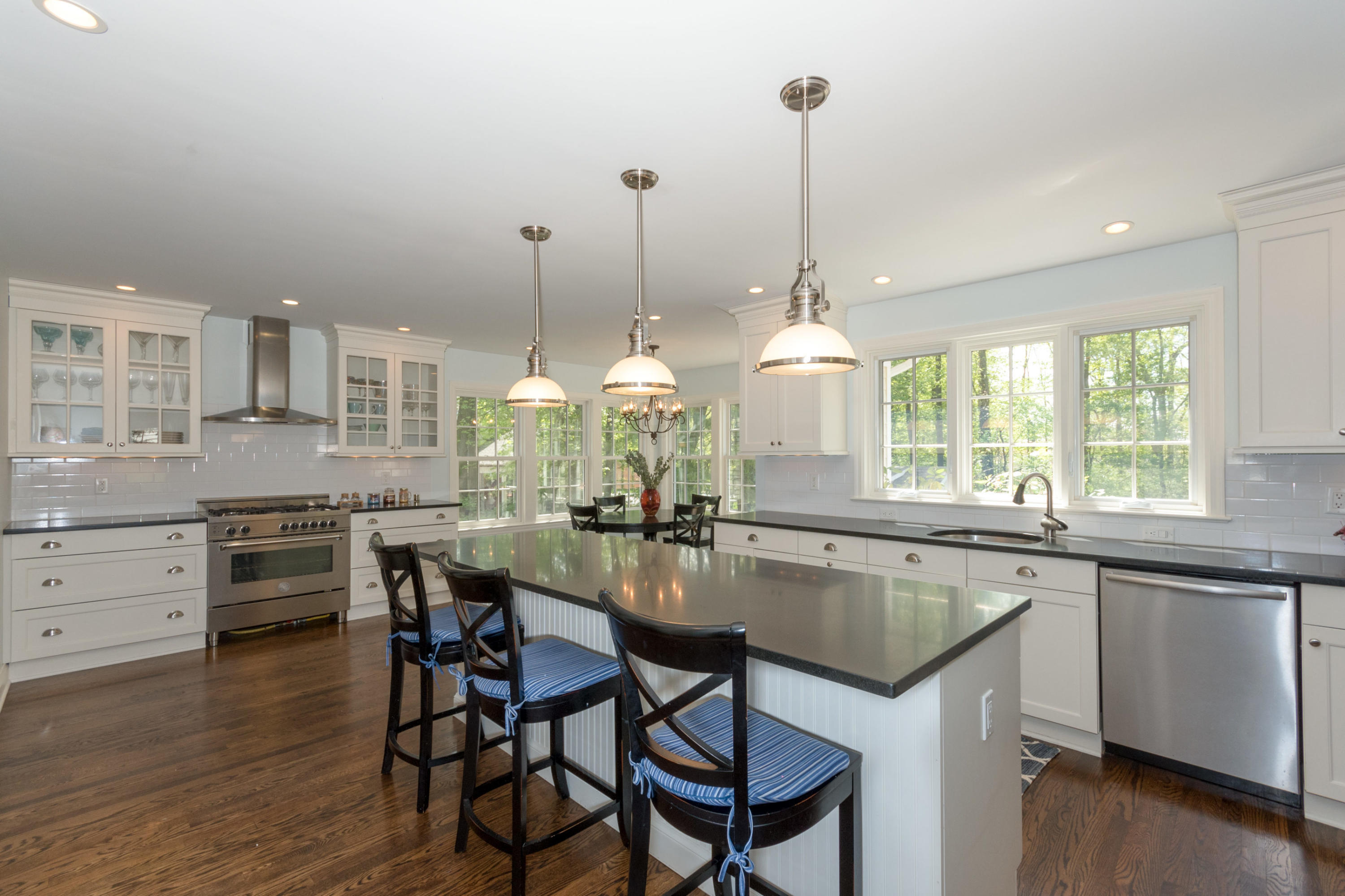 44 Leeuwarden Road Darien, CT 06820 - Photo 8 of 22 44 Leeuwarden Rd Darien CT-print-015-34-
