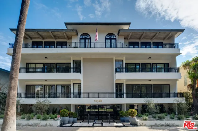 a car parked in front of a building