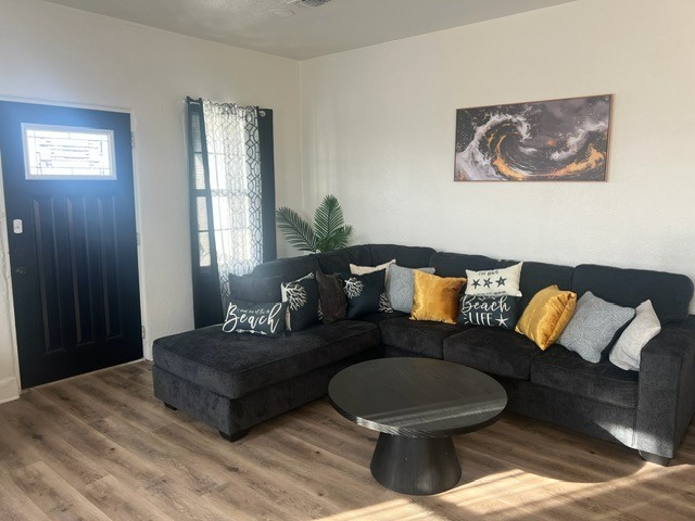 5627 Avenue R Galveston, TX 77551 - Photo 7 of 31 Den 1st floor