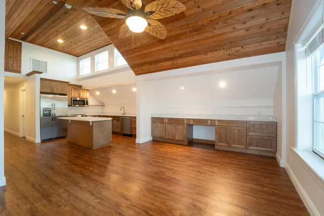 $2,250 | 11 Aviles Street, Unit 3C, St. Augustine, FL 32084