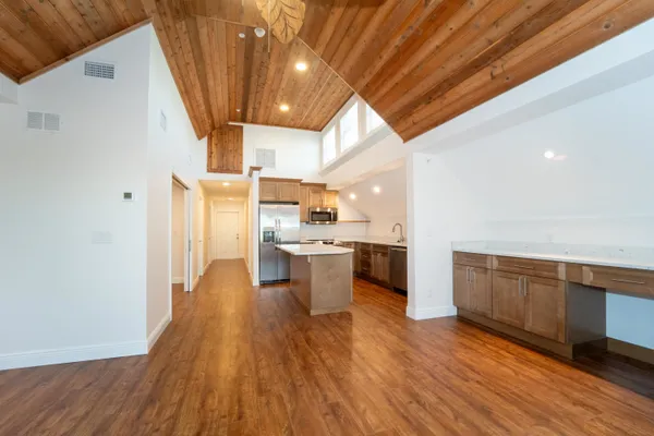 $2,250 | 11 Aviles Street, Unit 3C, St. Augustine, FL 32084