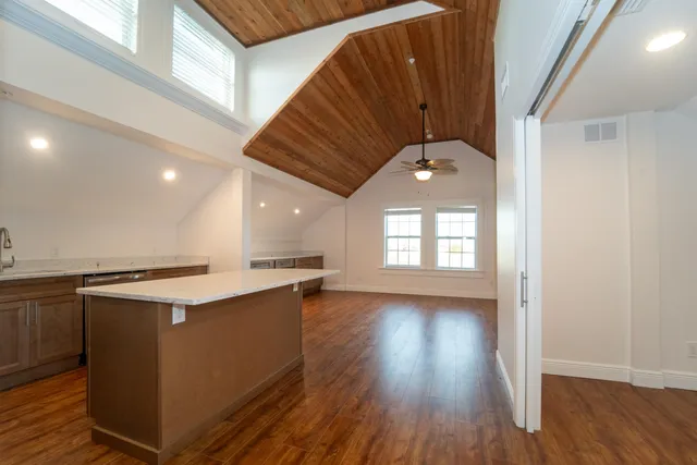 $2,250 | 11 Aviles Street, Unit 3C, St. Augustine, FL 32084