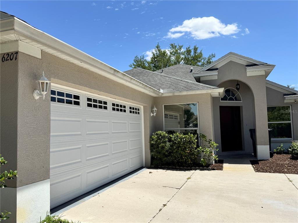 6207 Tupelo Trail Lakewood Ranch, FL 34202 - Photo 3 of 33