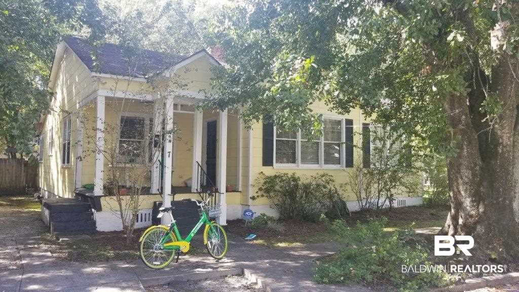 7 Gladys Avenue Mobile, AL 36604 - Photo 2 of 17