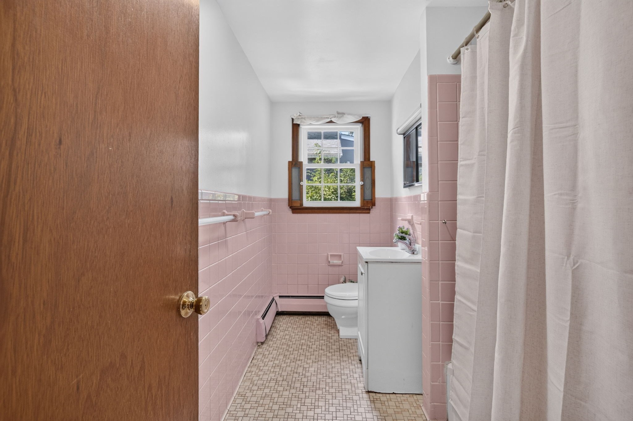 24 Grapevine Avenue Lexington, MA 02421 - Photo 11 of 24 Gallery Image 11