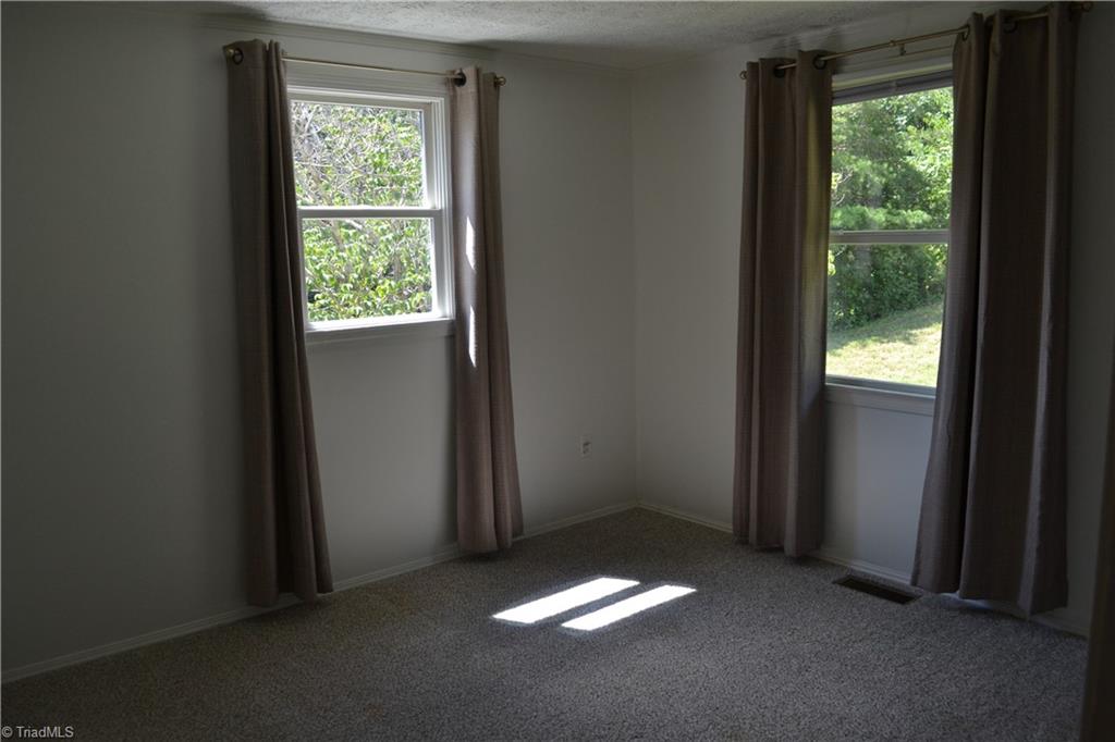 217 Moyer Road Stoneville, NC 27048 - Photo 11 of 17 Gallery Image 11