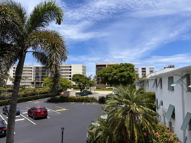 $150,000 | 4001 South Ocean Boulevard, Unit 204, South Palm Beach, FL 33480