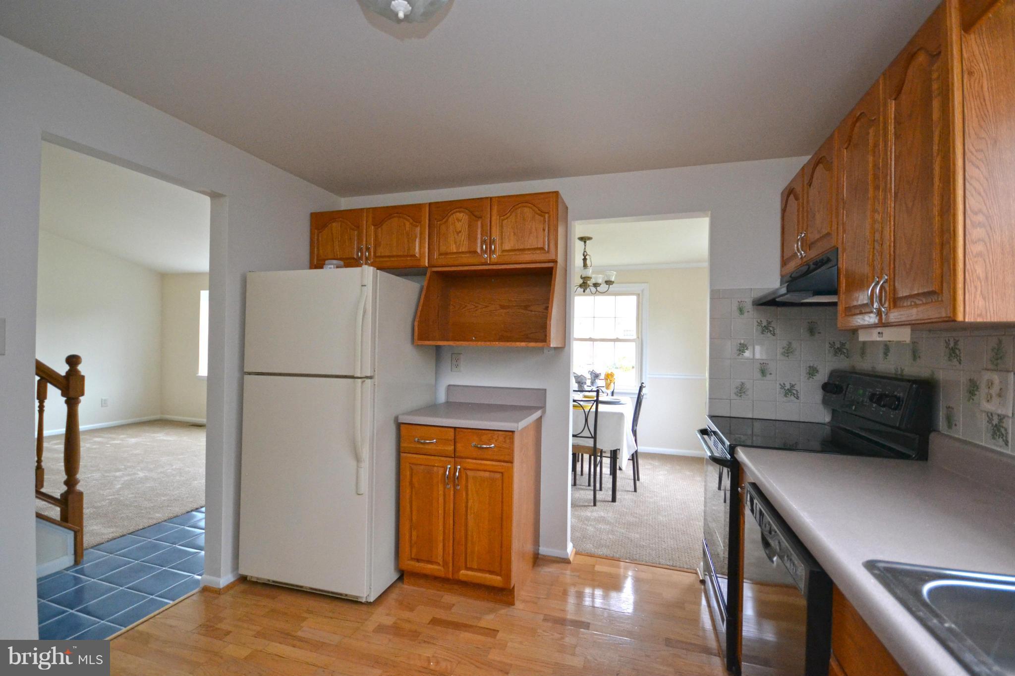 5317 Balistan Road Baltimore, MD 21237 - Photo 11 of 29 Kitchen