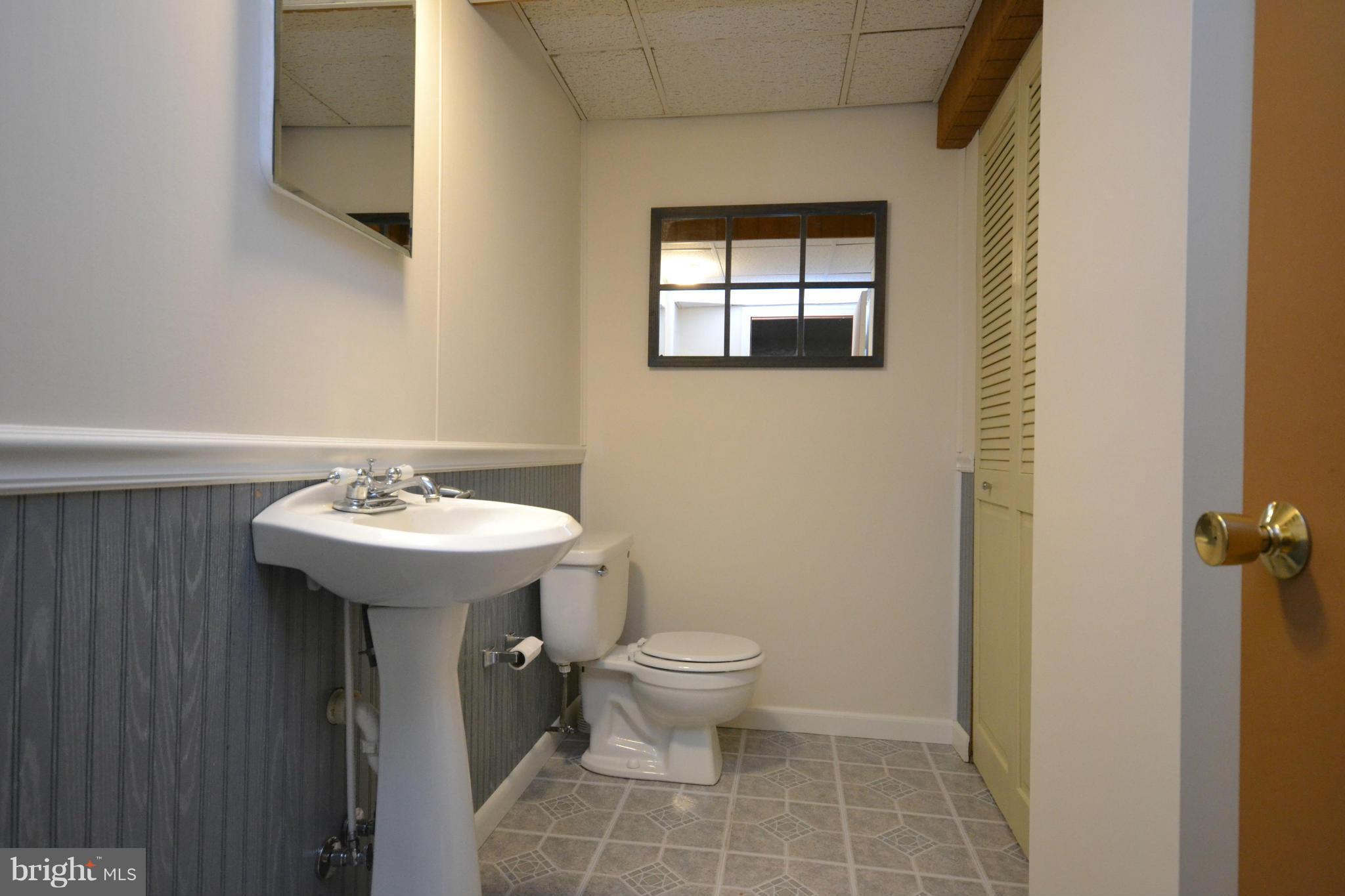 5317 Balistan Road Baltimore, MD 21237 - Photo 16 of 29 Bath