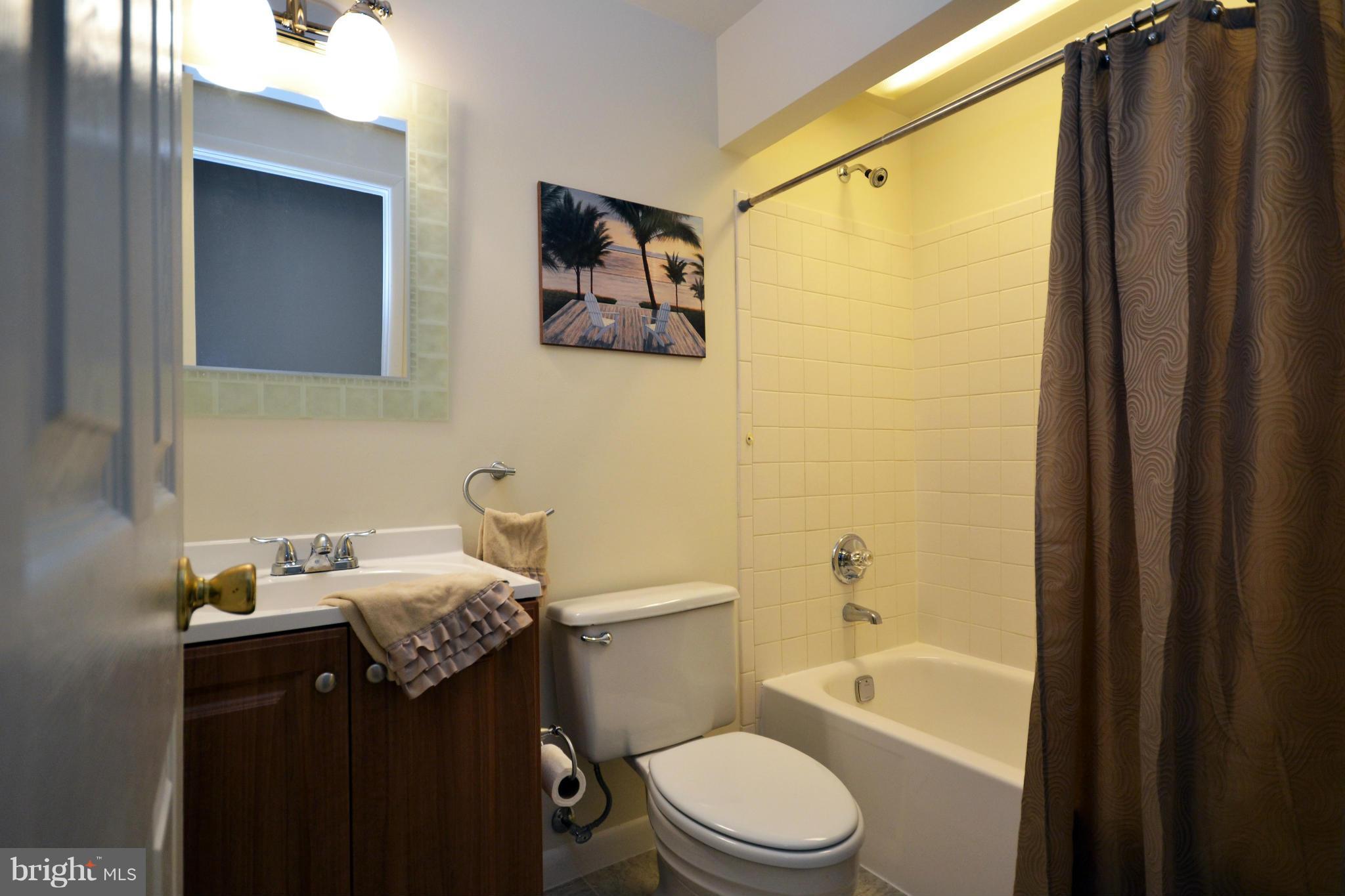 5317 Balistan Road Baltimore, MD 21237 - Photo 24 of 29 Bath