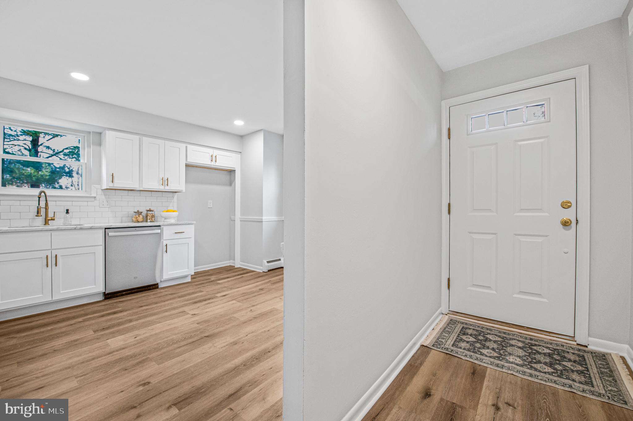409 Walnut Ridge Drive Pottstown, PA 19464 - Photo 8 of 35 Gallery Image 8