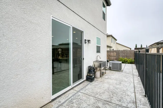 $820,000 | 763 Howard Street, Kingsburg, CA 93631