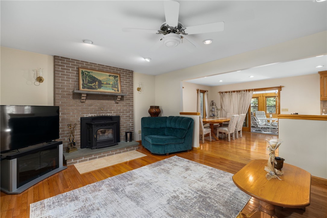10 Oak Hill Road Scituate, RI 02831 - Photo 22 of 50