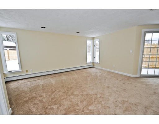 33 East Evergreen Road Natick, MA 01760 - Photo 11 of 15