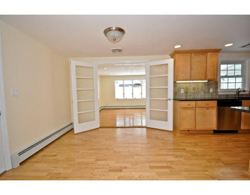 33 East Evergreen Road Natick, MA 01760 - Photo 3 of 15
