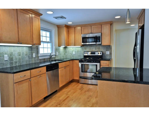 33 East Evergreen Road Natick, MA 01760 - Photo 4 of 15