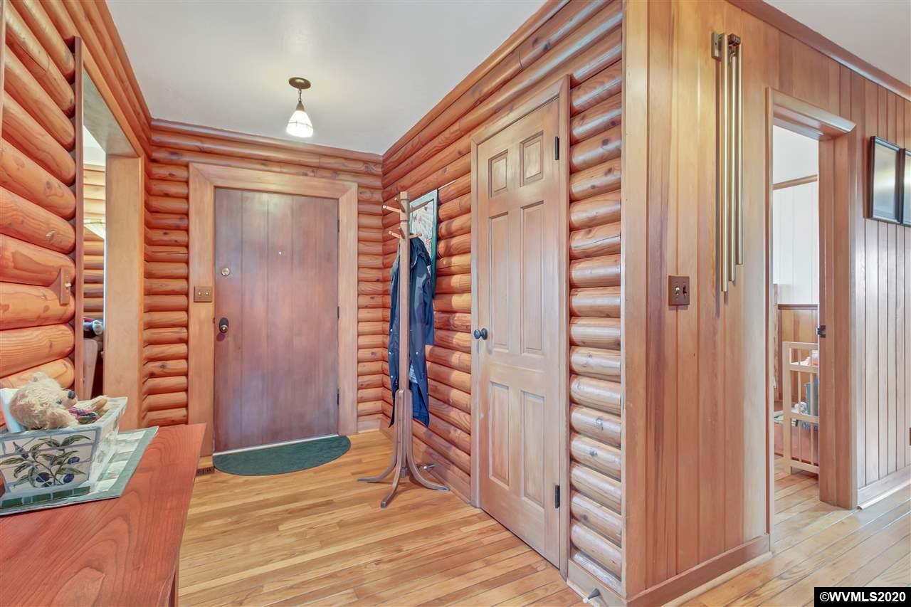 610 Ellingson Road Southeast Albany, OR 97322 - Photo 4 of 29 Gallery Image 4