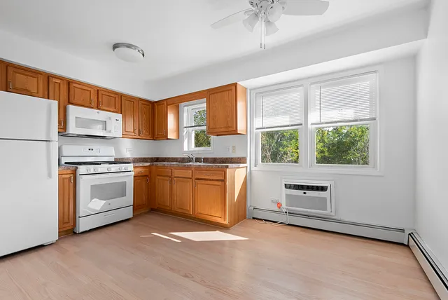 $1,300 | 7121 West 110th Street, Unit 2E, Worth, IL 60482