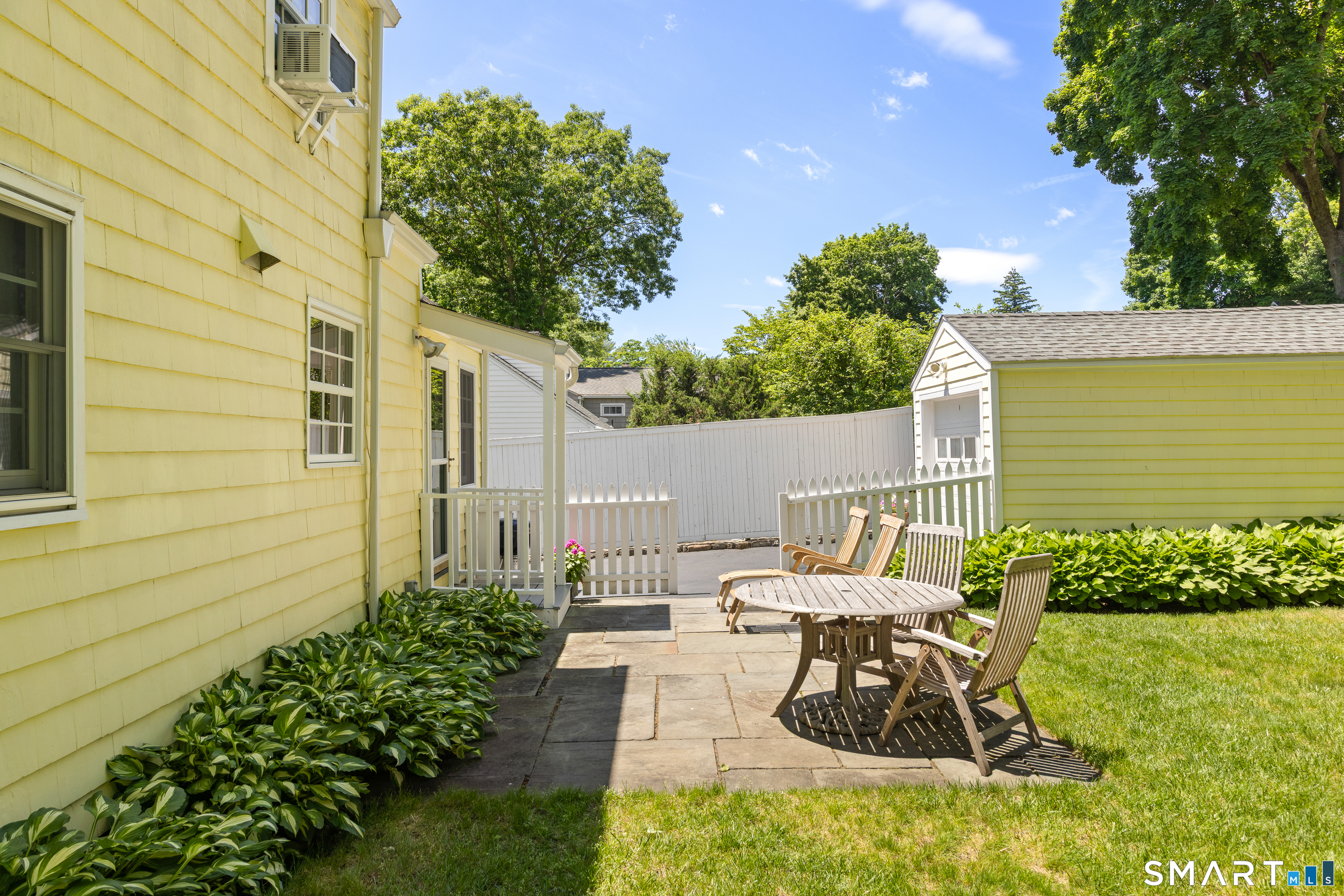 13 Devon Road Darien, CT 06820 - Photo 24 of 34