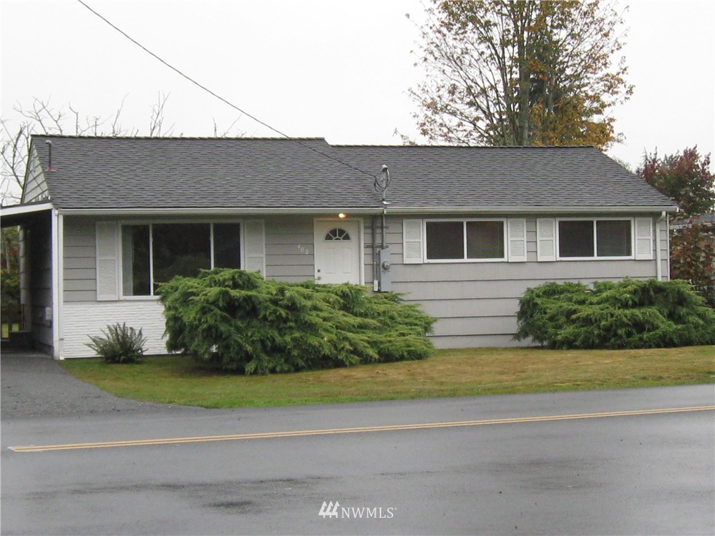 402 Hubbard Road Lynnwood, WA 98036 - Photo 2 of 7 Gallery Image 2