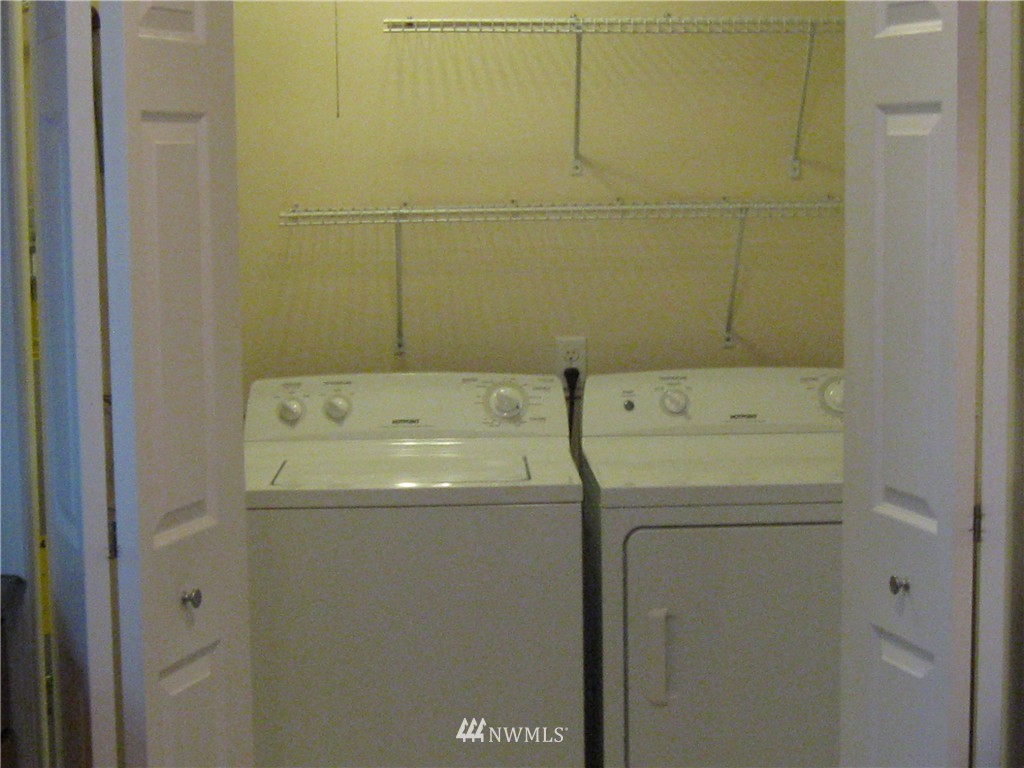 402 Hubbard Road Lynnwood, WA 98036 - Photo 6 of 7 Gallery Image 6