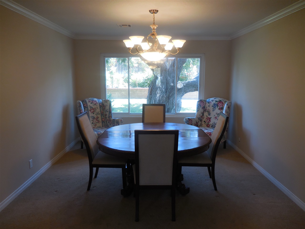 10026 Fieldcrest Street Spring Valley, CA 91977 - Photo 7 of 25 Gallery Image 7