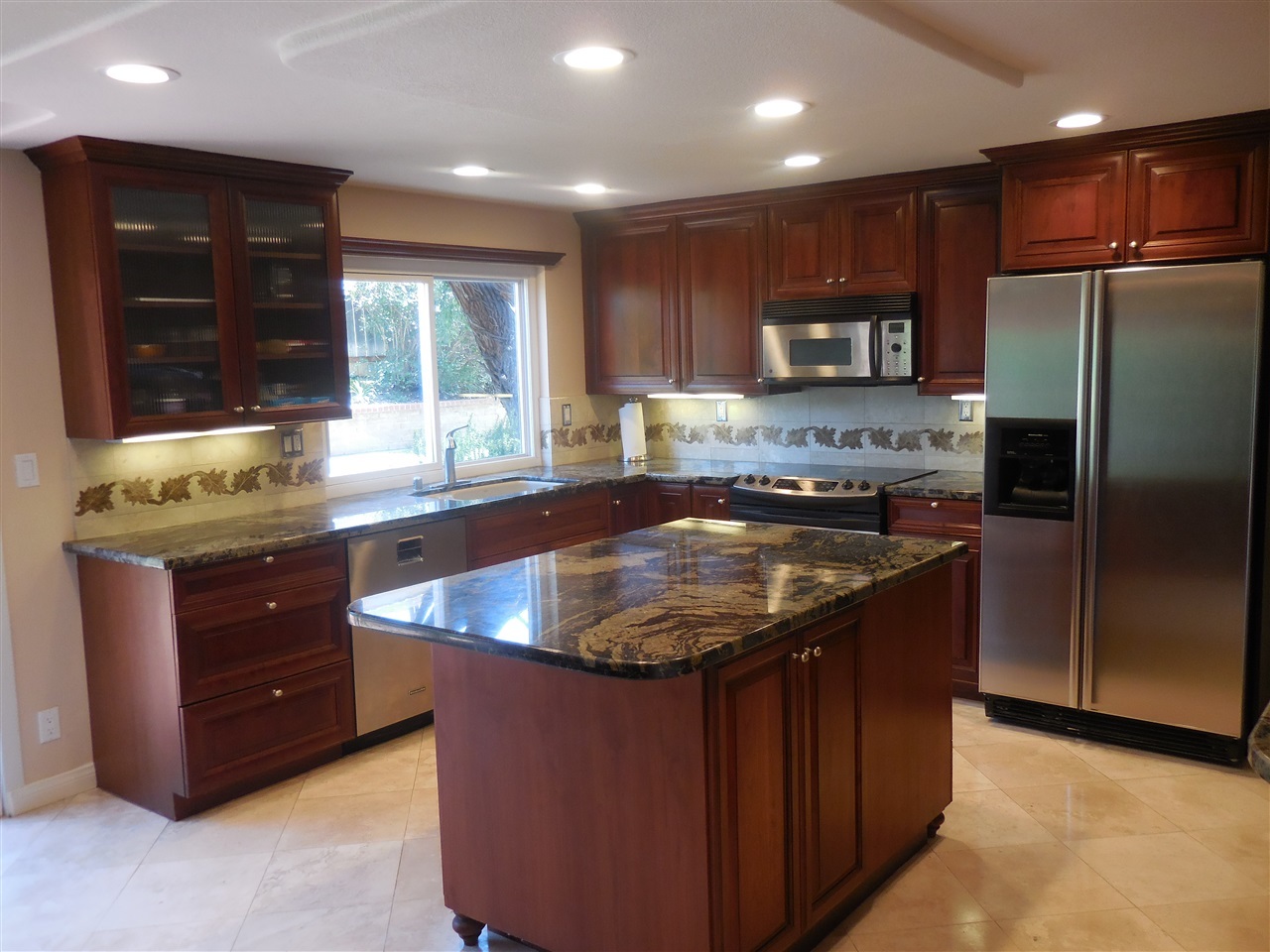 10026 Fieldcrest Street Spring Valley, CA 91977 - Photo 8 of 25 Gallery Image 8