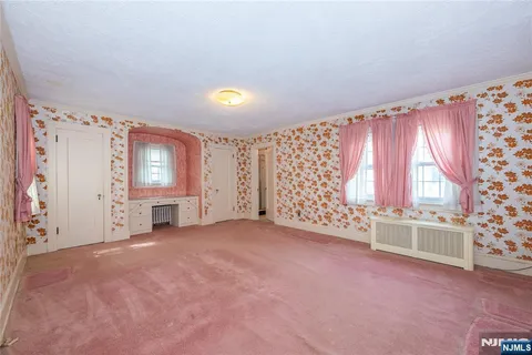 $649,900 | 27 Glen Road, West Orange, NJ 07052