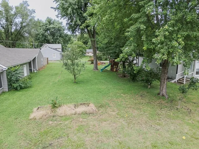 $39,950 | 603 Newton Street, Edwardsville, KS 66111
