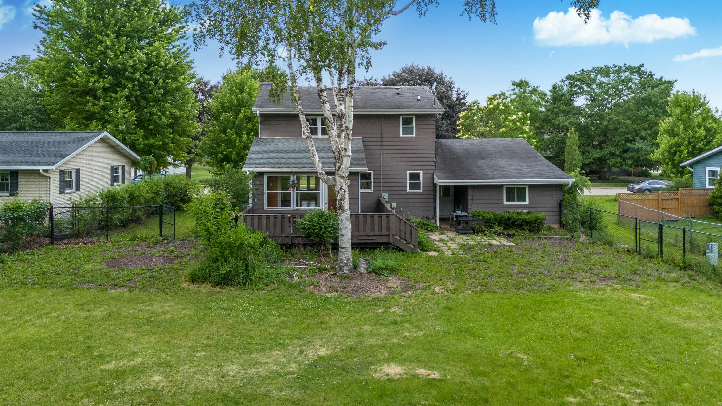 1289 Crossing Ridge Trail Sun Prairie, WI 53590 - Photo 4 of 51