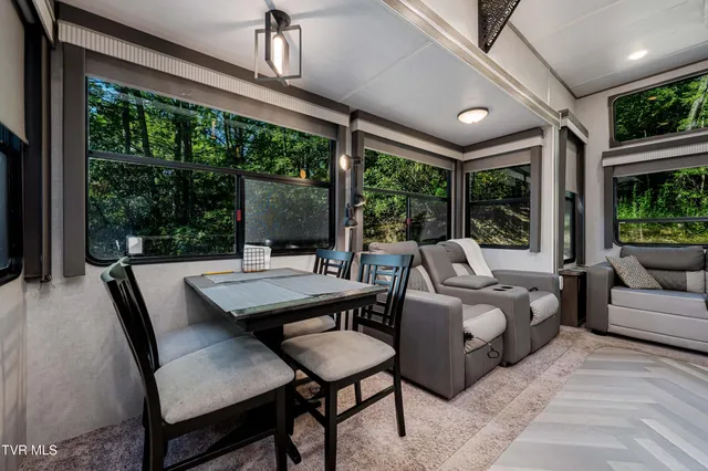 $299,900 | 584 Dotson Road, Trade, TN 37691