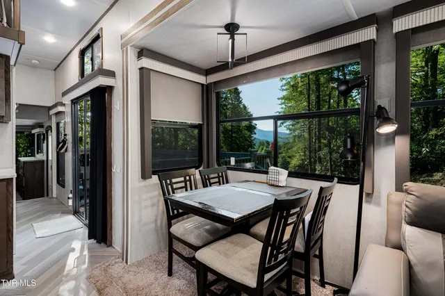 $299,900 | 584 Dotson Road, Trade, TN 37691