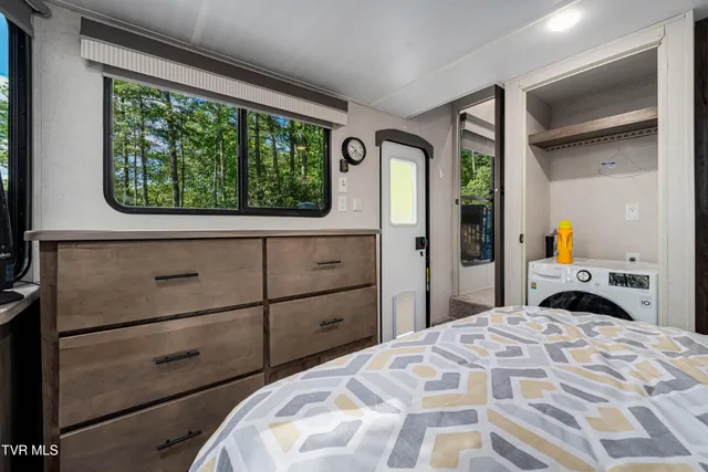 $299,900 | 584 Dotson Road, Trade, TN 37691