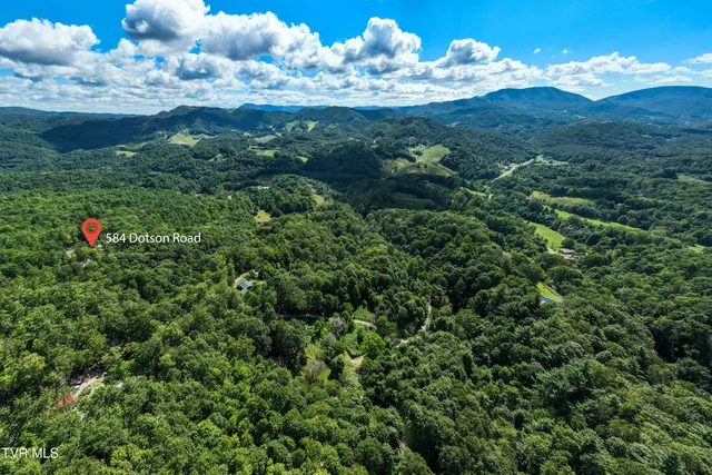 $299,900 | 584 Dotson Road, Trade, TN 37691