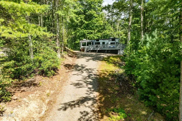 $299,900 | 584 Dotson Road, Trade, TN 37691