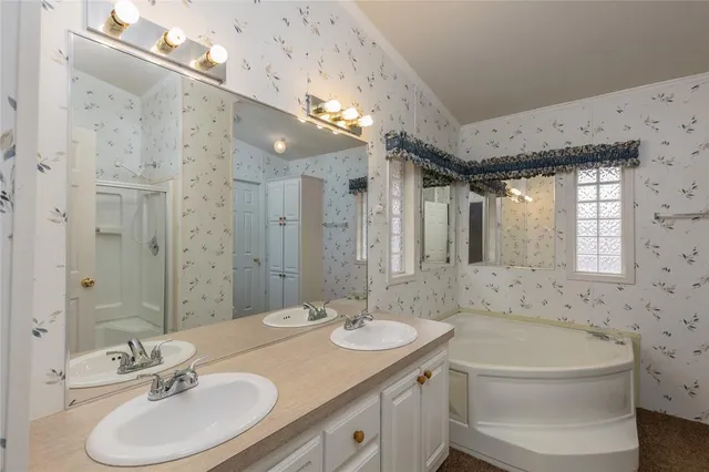 $305,000 | 156 Northwoods Court, Azle, TX 76020