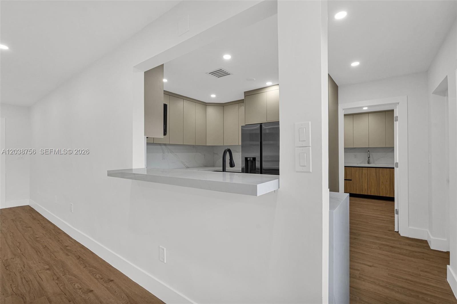 8201 Southwest 42nd Street Miami, FL 33155 - Photo 8 of 71