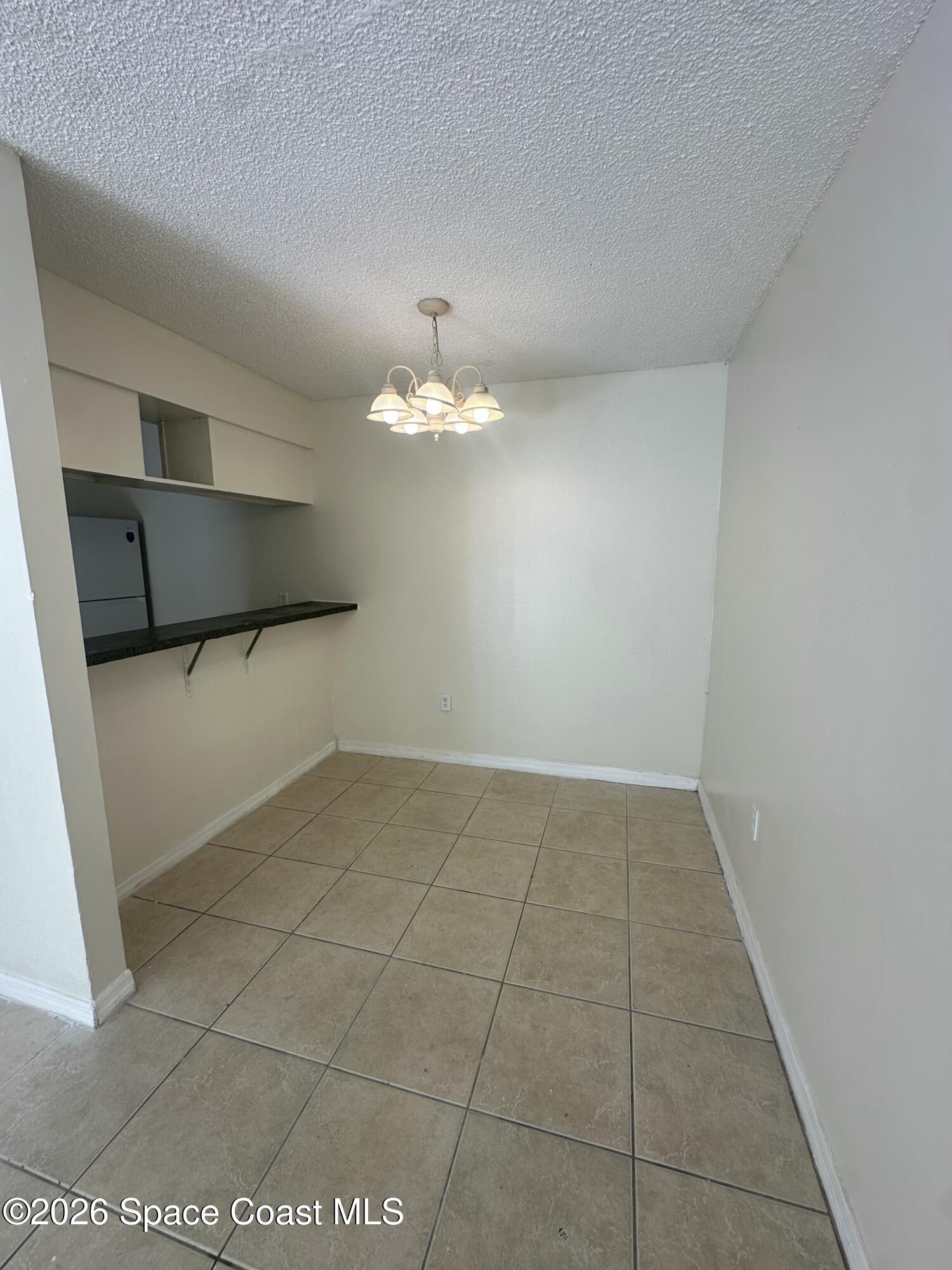 555 Rock Pit Road Titusville, FL 32796 - Photo 4 of 10 Dining Area