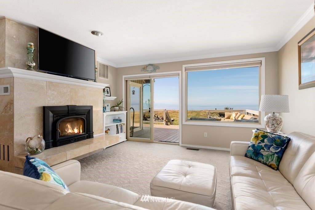 2185 West Beach Road Oak Harbor, WA 98277 - Photo 11 of 35 Gallery Image 11