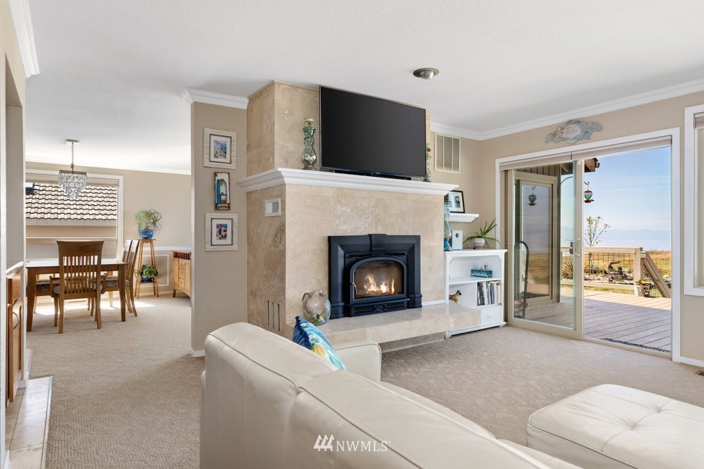 2185 West Beach Road Oak Harbor, WA 98277 - Photo 12 of 35 Gallery Image 12