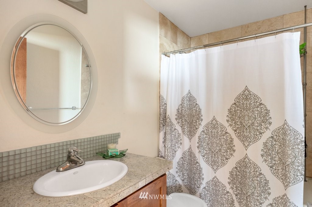 2185 West Beach Road Oak Harbor, WA 98277 - Photo 23 of 35 Gallery Image 23