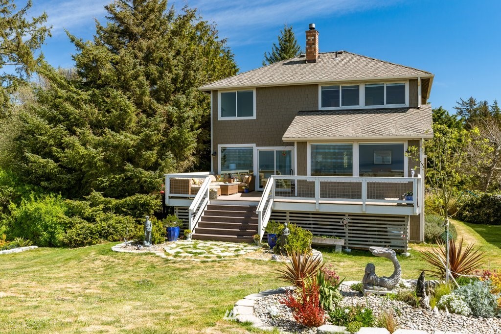 2185 West Beach Road Oak Harbor, WA 98277 - Photo 4 of 35 Gallery Image 4
