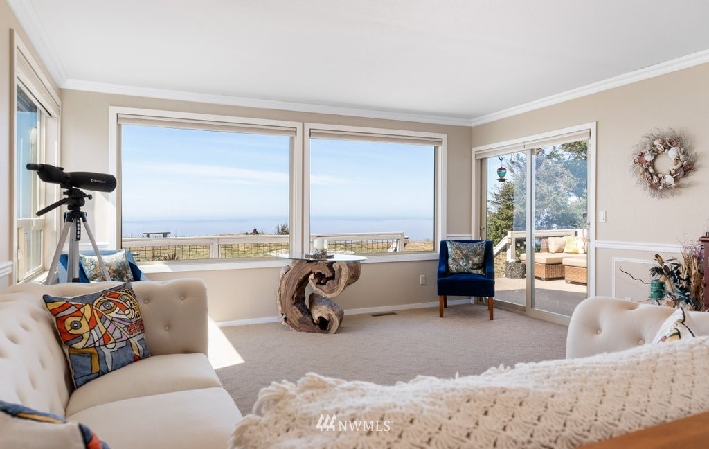 2185 West Beach Road Oak Harbor, WA 98277 - Photo 7 of 35 Gallery Image 7