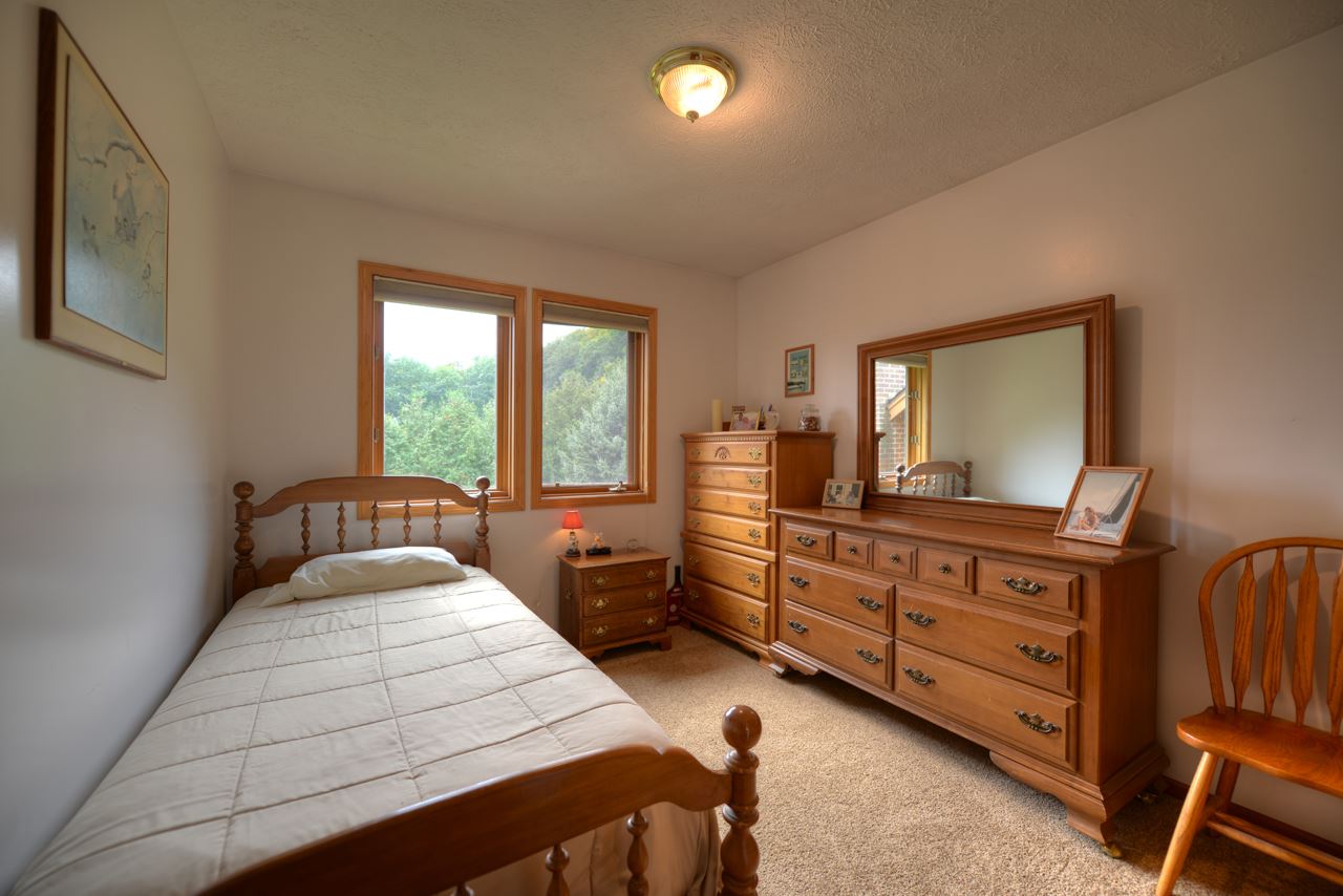 11909 Bluff Road Traverse City, MI 49686 - Photo 32 of 45 1824058-31.JPG