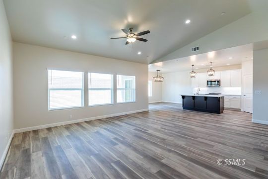 413 West Cielo Avenue Ridgecrest, CA 93555 - Photo 9 of 37