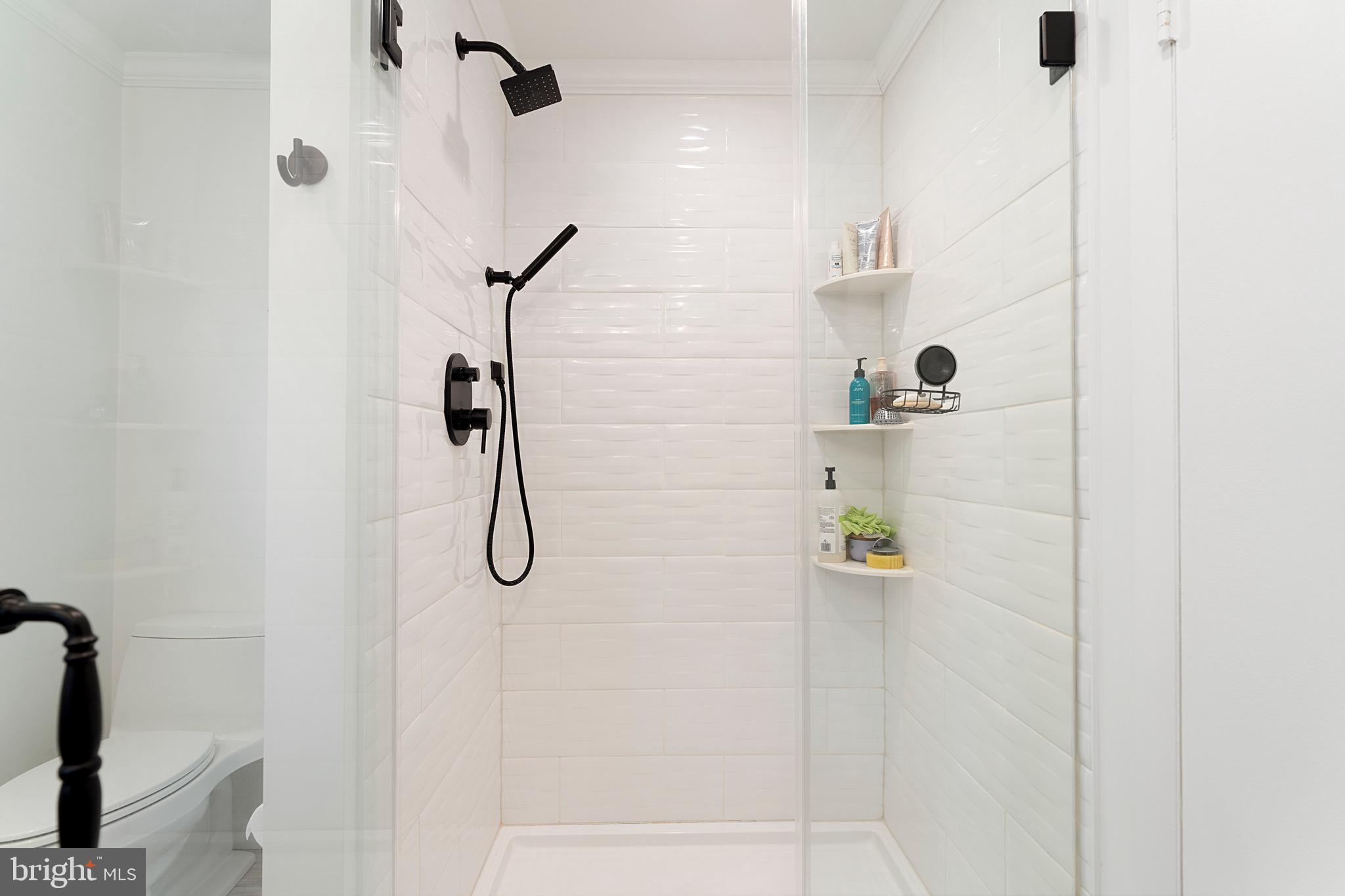 7214 Verbena Road Baltimore, MD 21209 - Photo 24 of 50 Primary bathroom