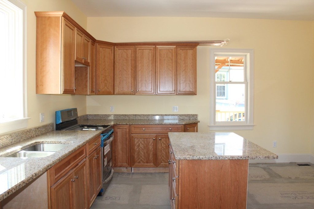 1 Maple Street Sutton, MA 01590 - Photo 4 of 30
