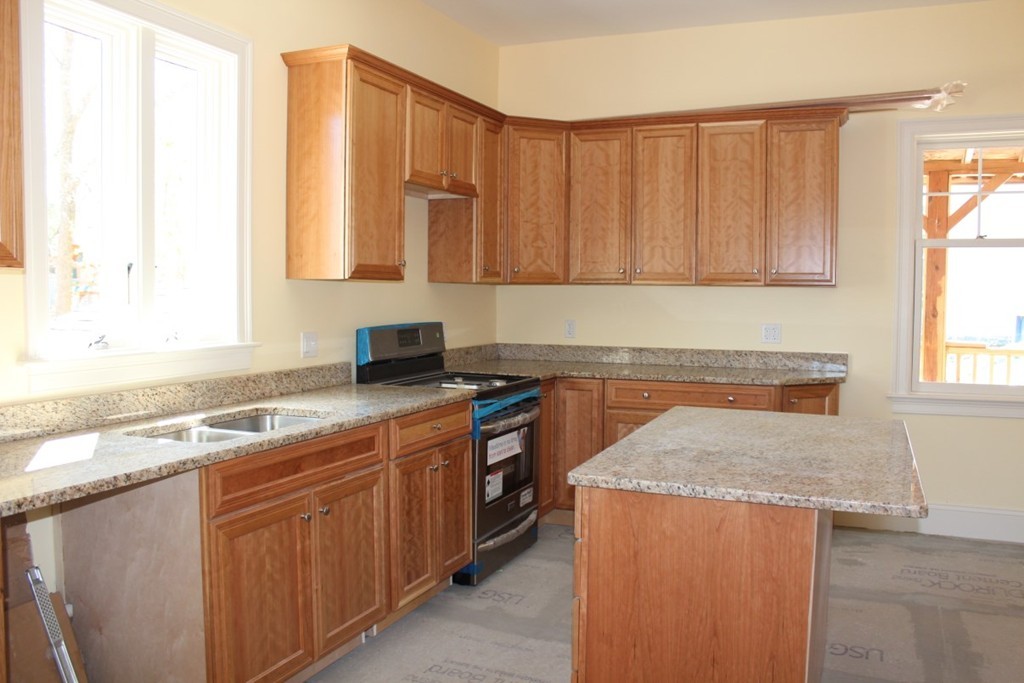 1 Maple Street Sutton, MA 01590 - Photo 5 of 30