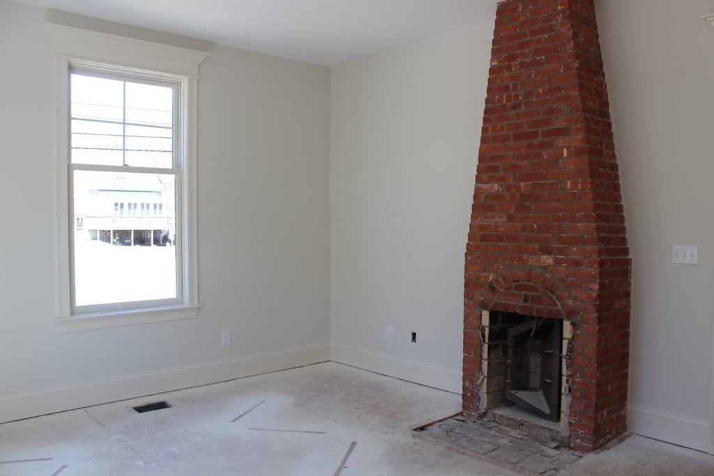 1 Maple Street Sutton, MA 01590 - Photo 8 of 30